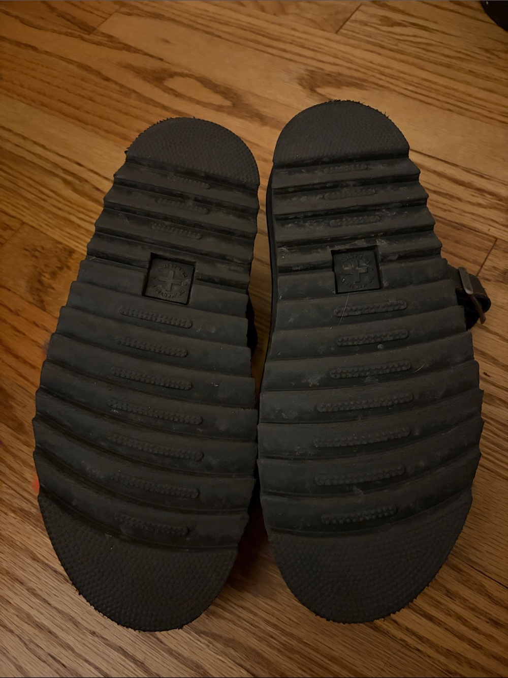 Dr. Martens VOSS II FLUFFY FAUX FUR STRAP SANDALS Size 7 - Picture 2 of 3